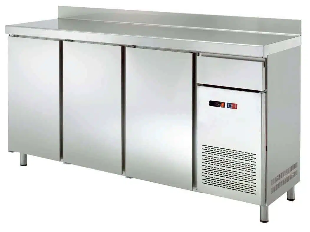 Frente Mostrador Refrigerado 3 puertas de 2017 x600 x1045h mm CORDOBA FMCH-200