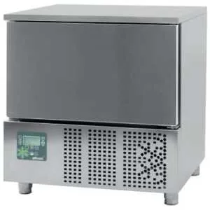 Abatidor de Temperatura Mixto 5 bandejas GN1/1 y 600x400 mm de 790 x700 x850h mm CORDOBA CR-051